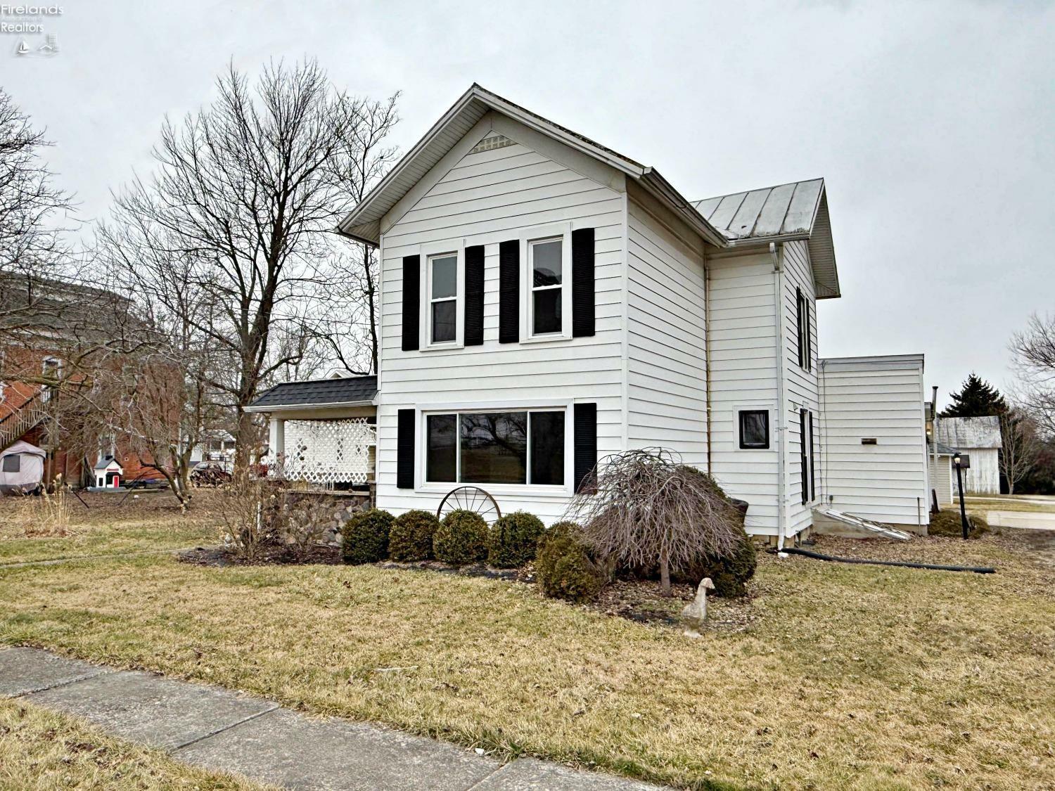 Property Photo: 108 N Seneca Street OH 44807