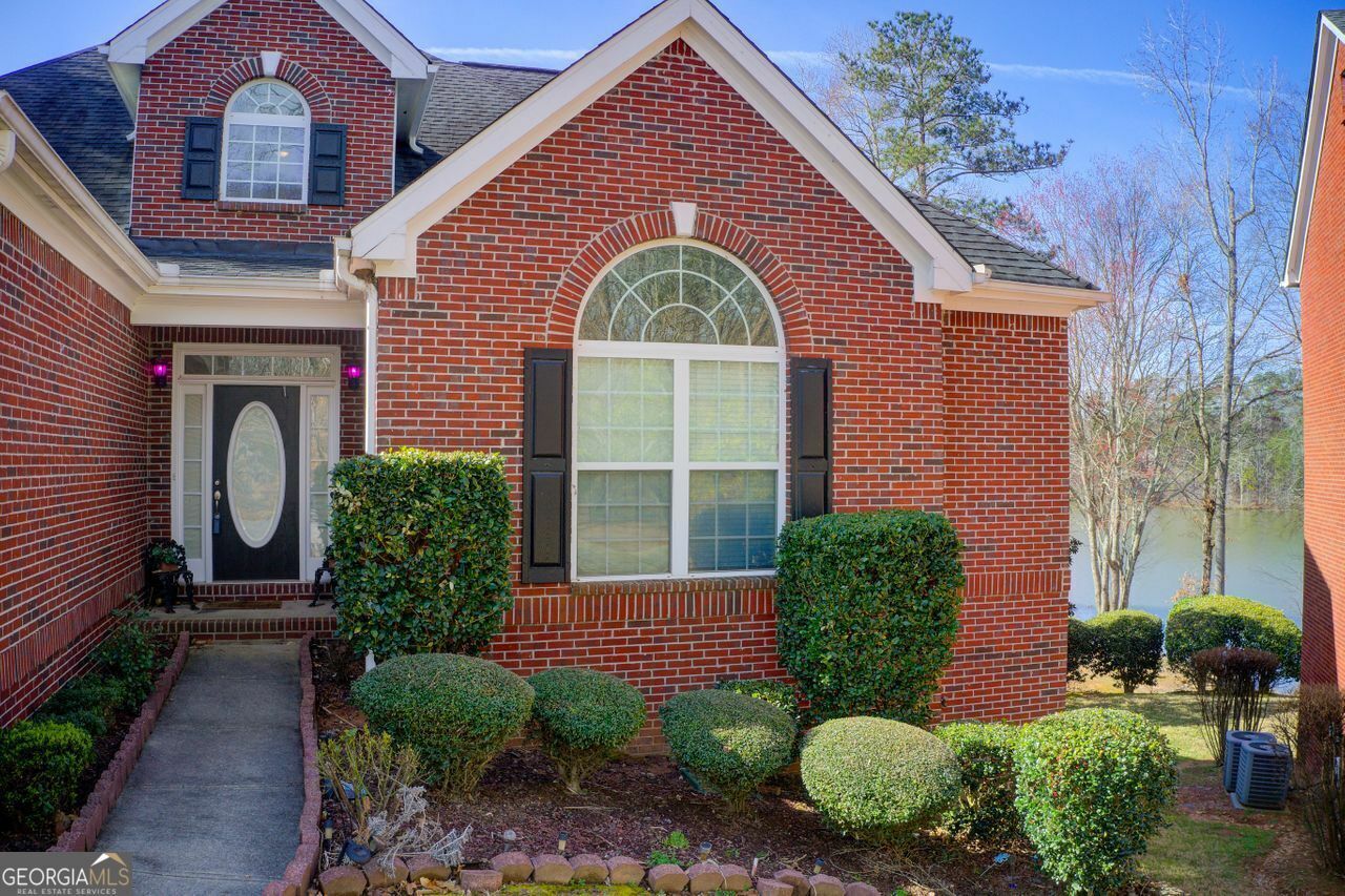 Property Photo:  633 Herron Court  GA 30213 