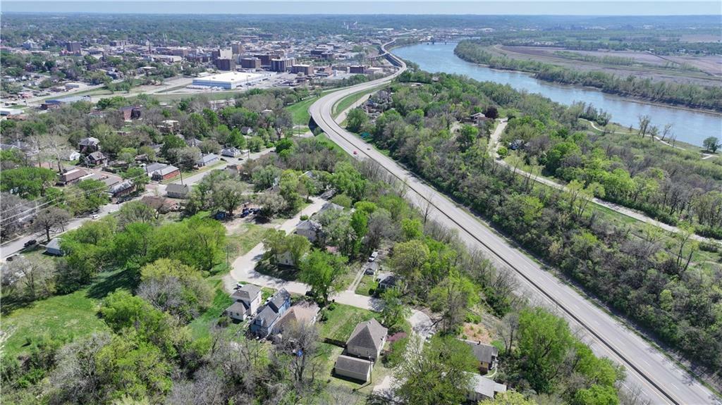 Property Photo: 325 A Street MO 64501