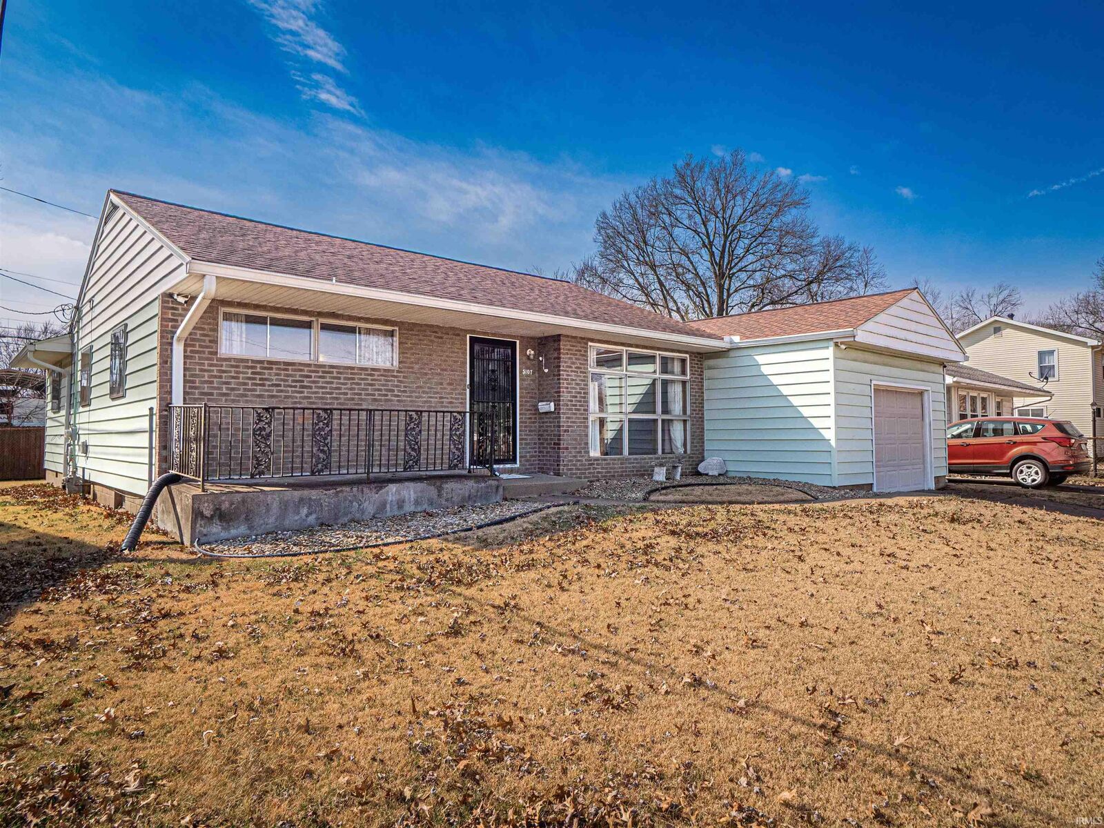 Property Photo:  5107 Helmuth Avenue  IN 47715-5715 