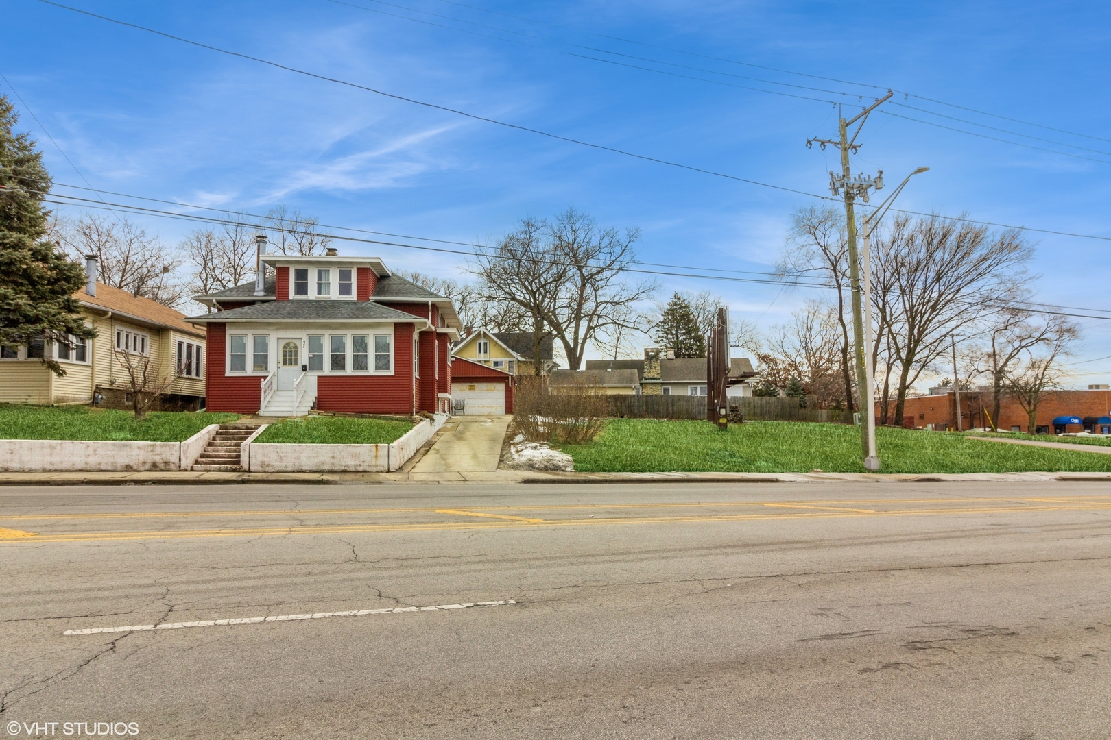 Property Photo:  943 E New York Street  IL 60505 