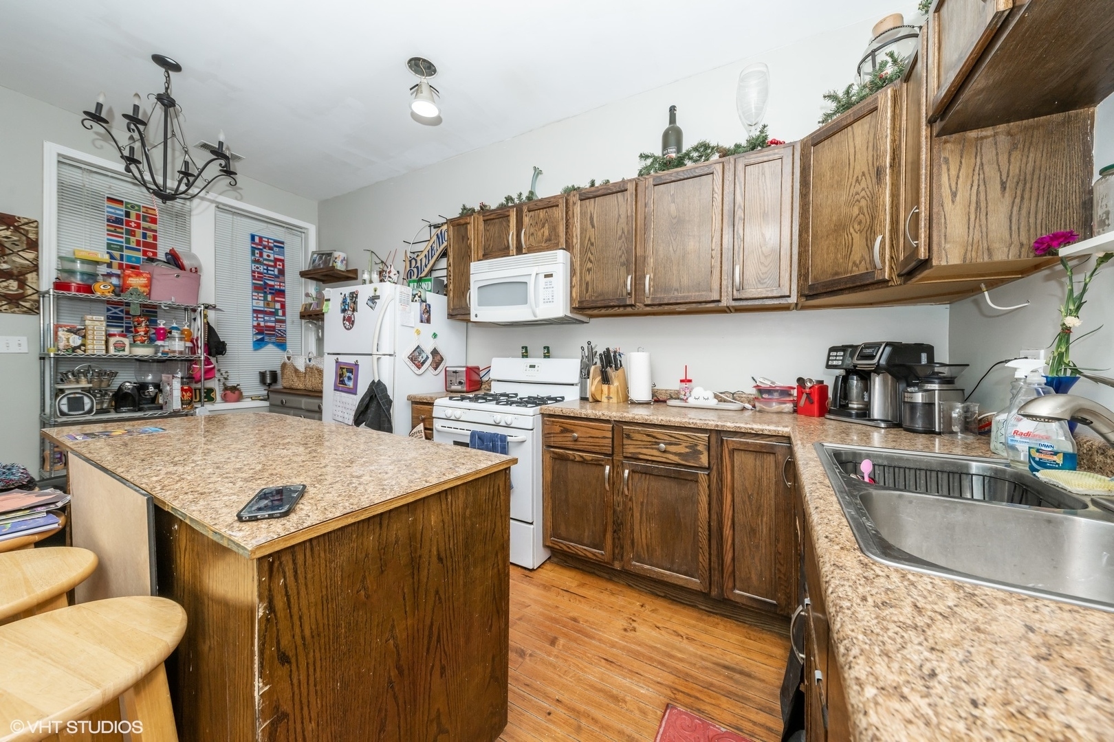 Property Photo:  3328 S Emerald Avenue  IL 60616 