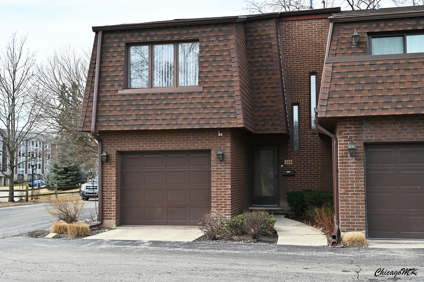 Property Photo: 430 S Dee Road IL 60068