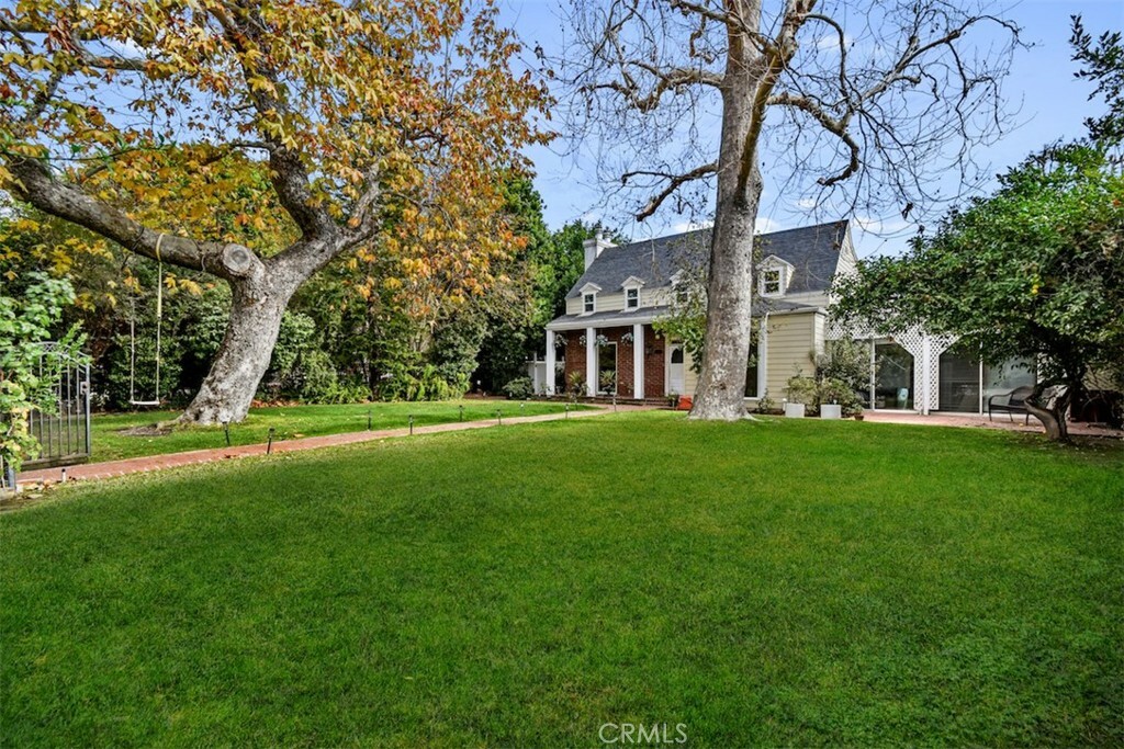 4196 Colfax Avenue  Studio City CA 91604 photo