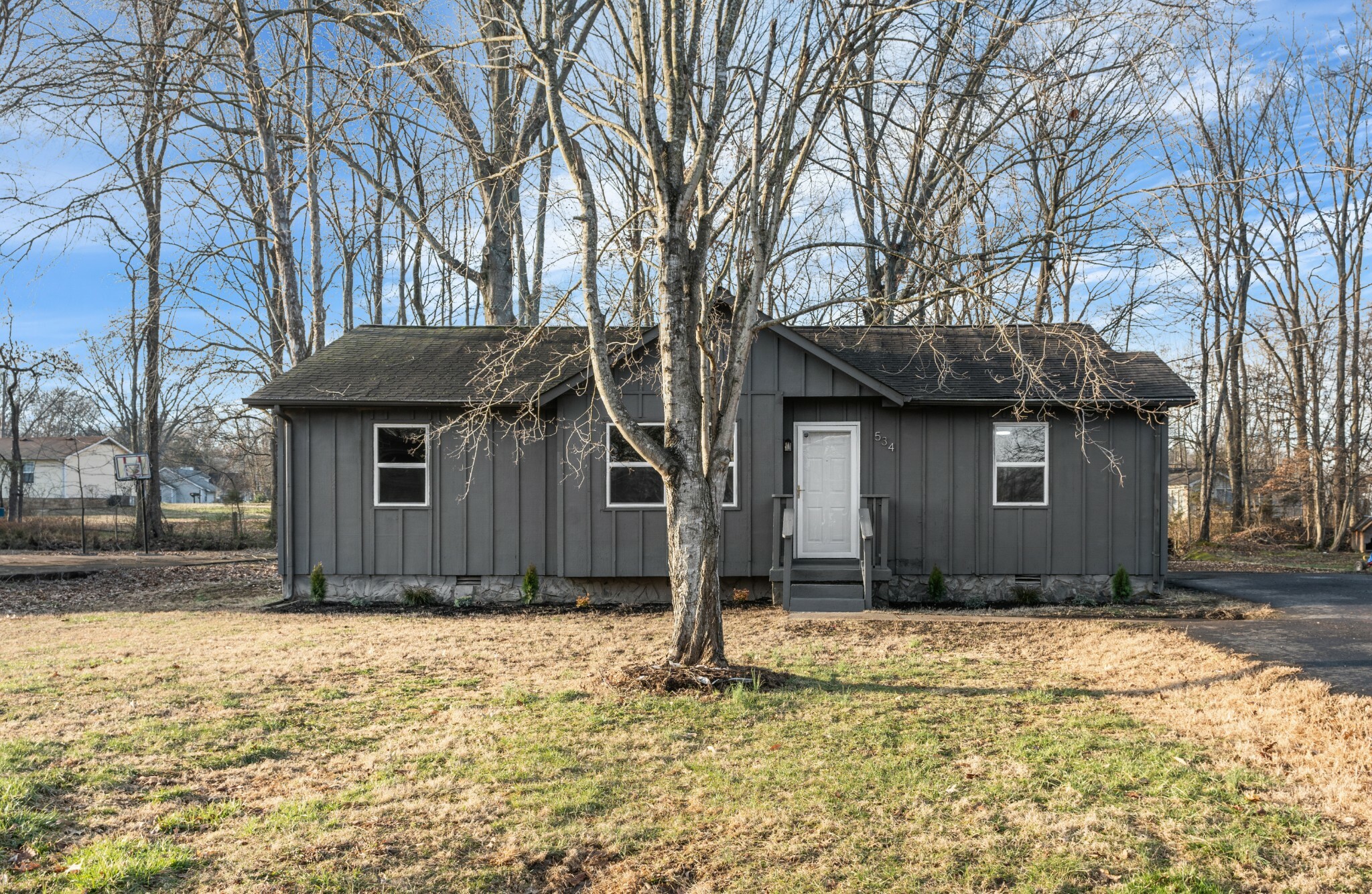 Property Photo:  534 Inver Ln  TN 37042 