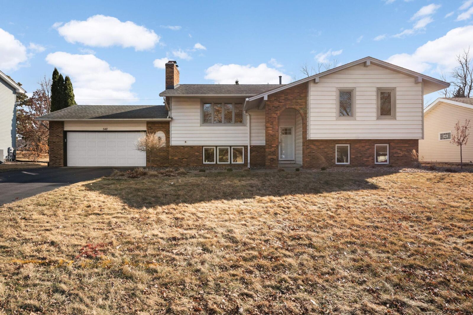 Property Photo: 542 Tomlyn Avenue MN 55126
