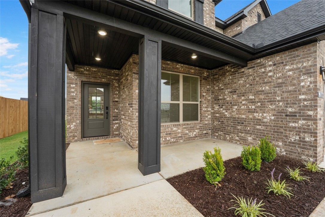 Property Photo: 4700 SW Juneberry Street AR 72712