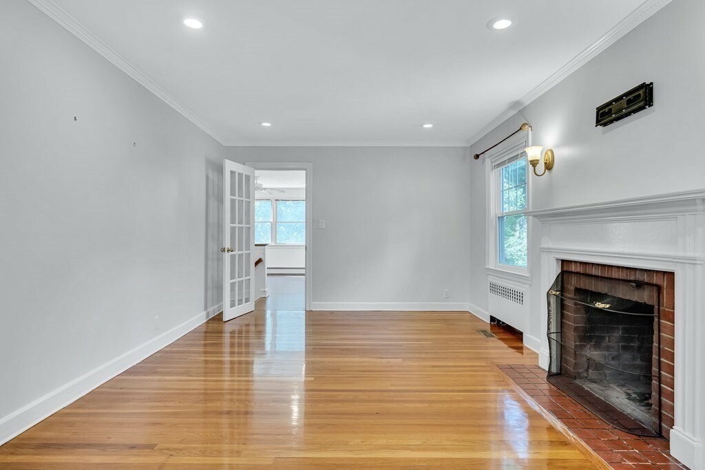 Property Photo:  100 Summit Ave  MA 02446 