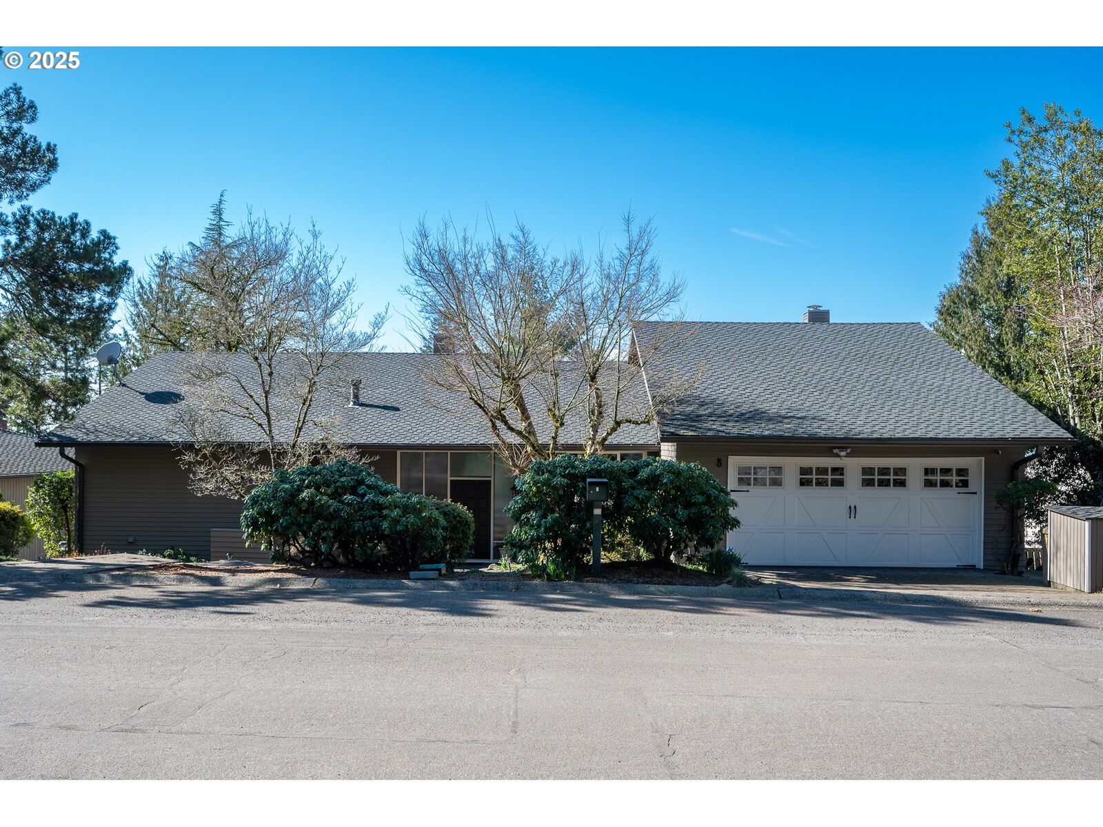 Property Photo:  8 Del Prado St  OR 97035 