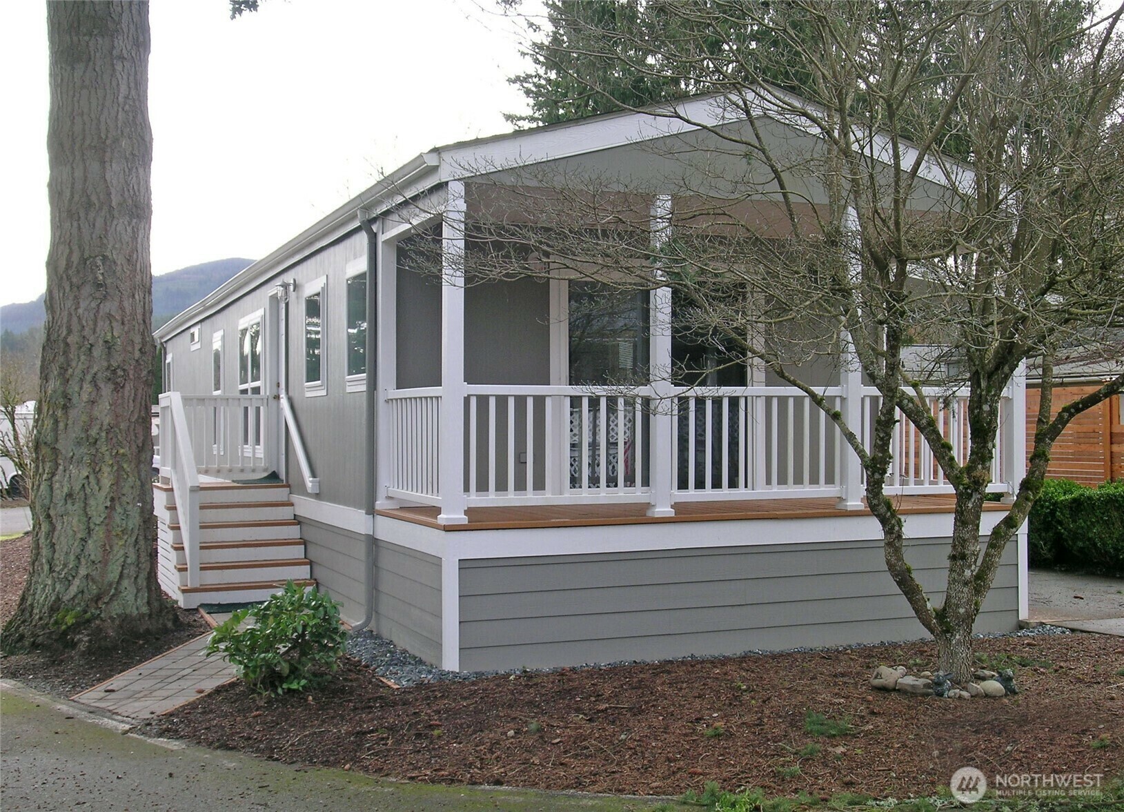 Property Photo:  921  Autumn Lane 227  WA 98229 