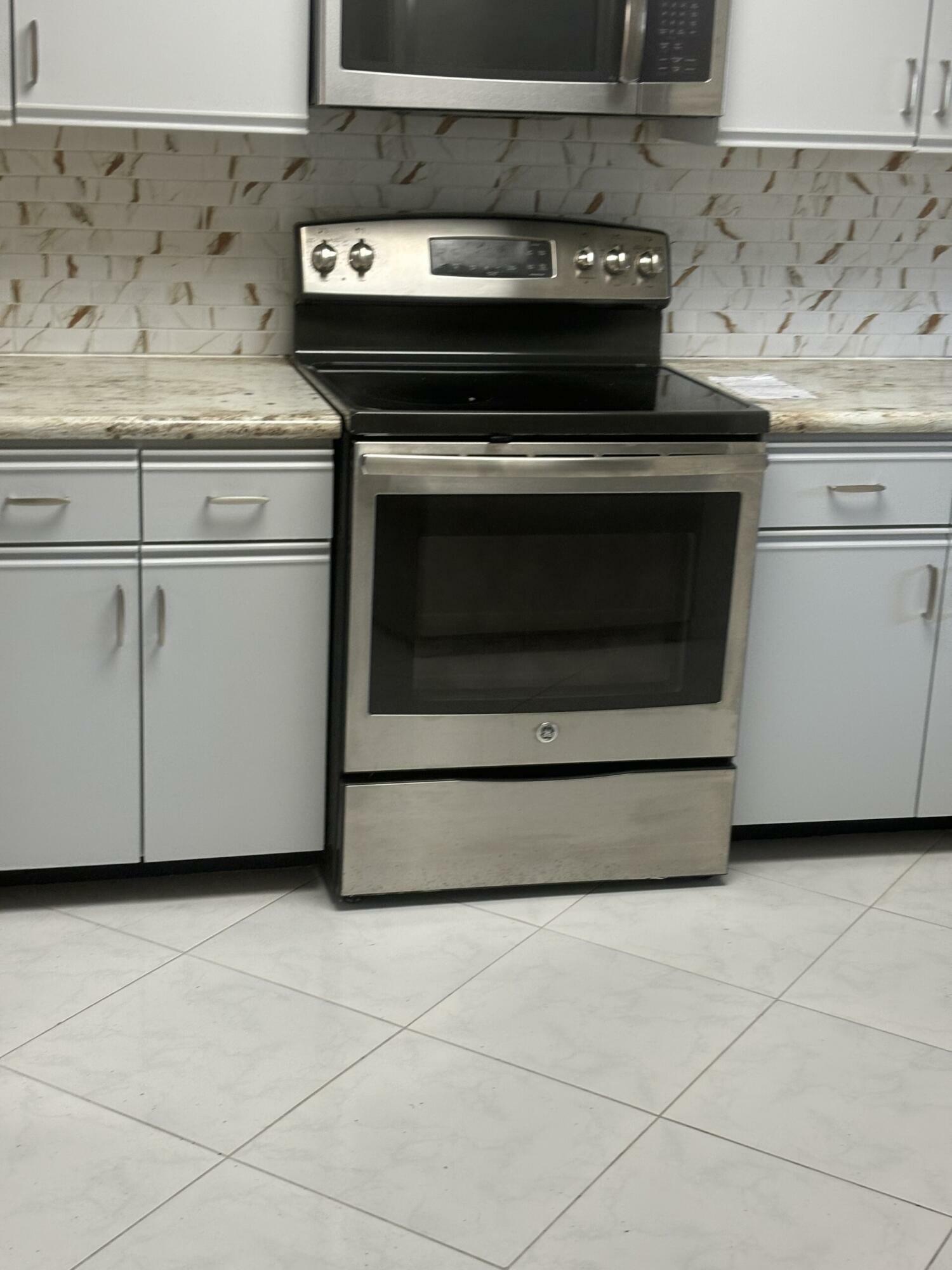 Property Photo: 15074 Witney Road 208 FL 33484