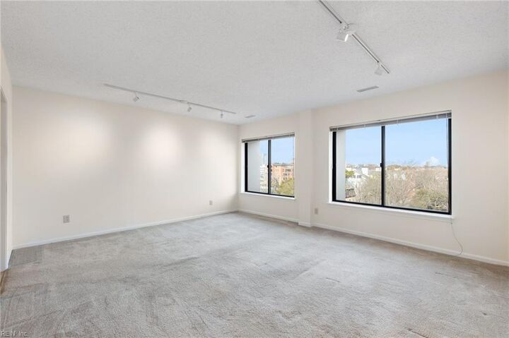 Property Photo: 255 College Cross Rd 89 VA 23510