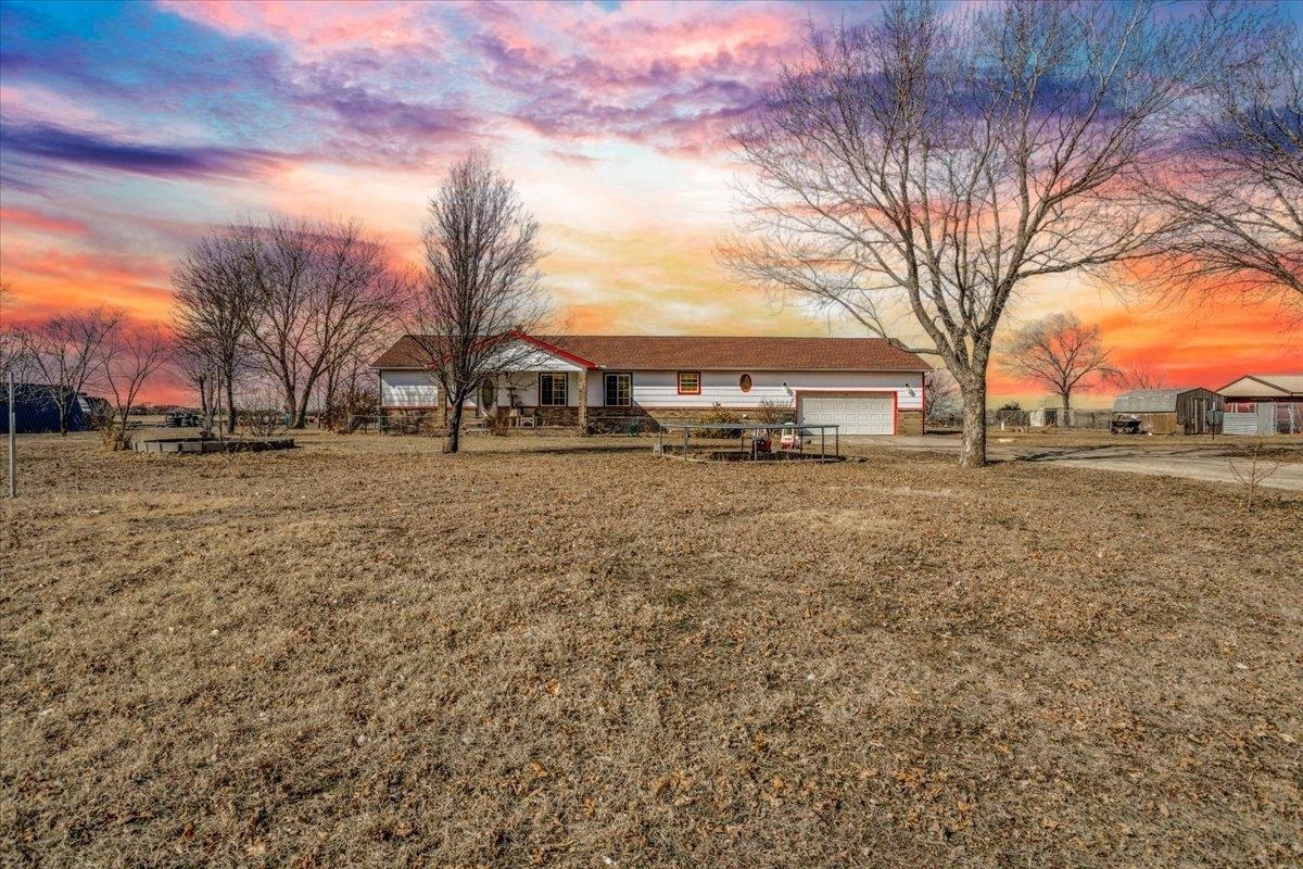 Property Photo: 8361 S Meridian St KS 67060