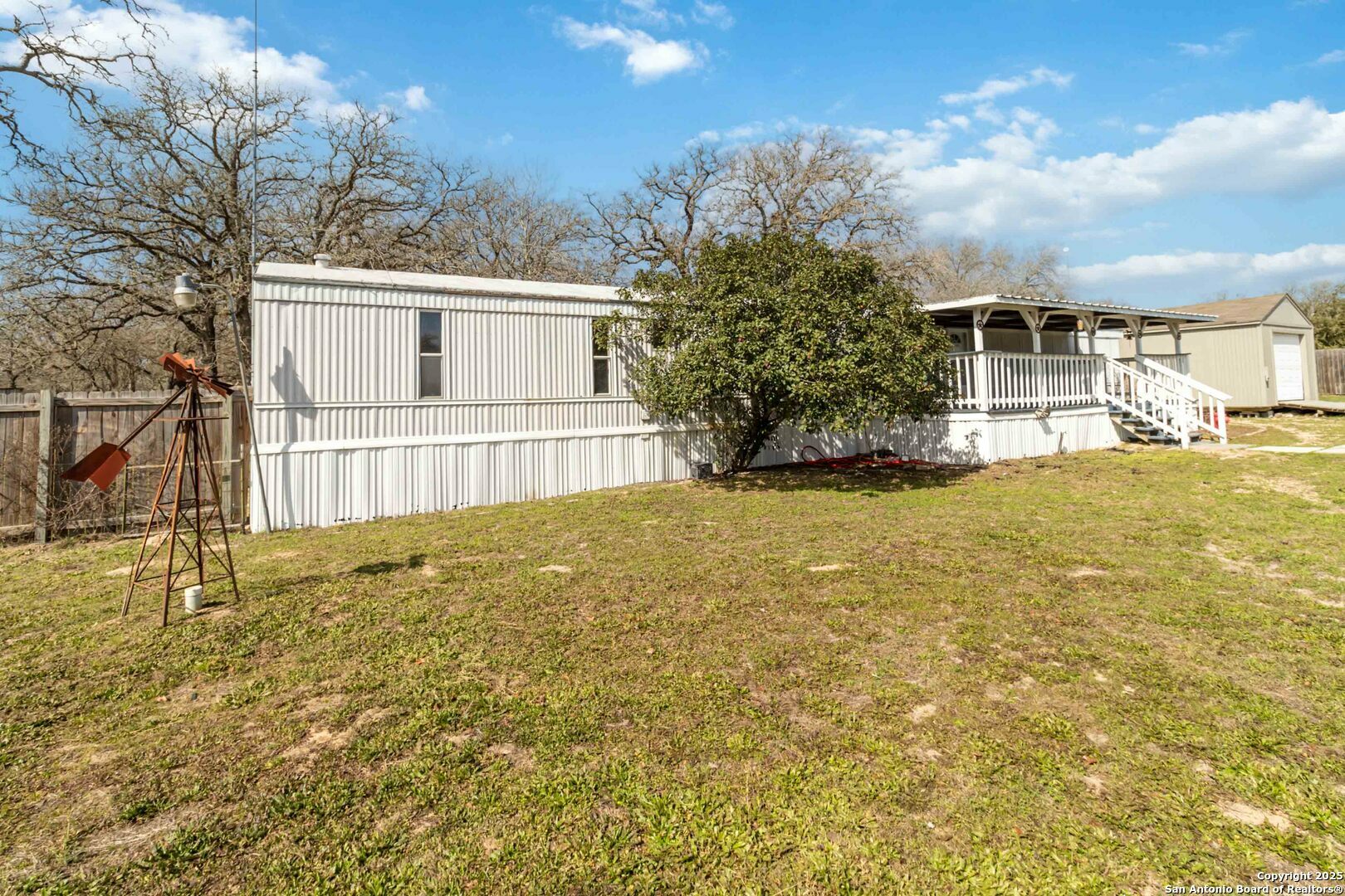 Property Photo:  804 Hollow Tree  TX 78121 