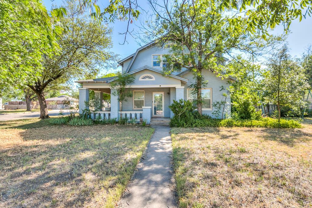 Property Photo: 5 N Monroe St TX 76901