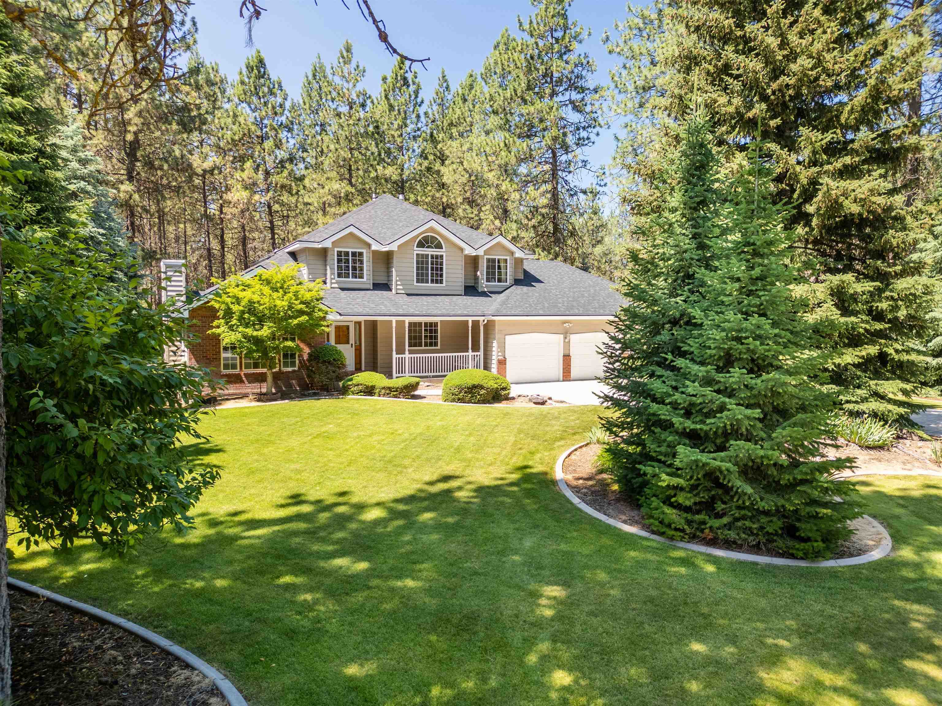 Property Photo:  17611 N Saddle Hill Rd  WA 99005 