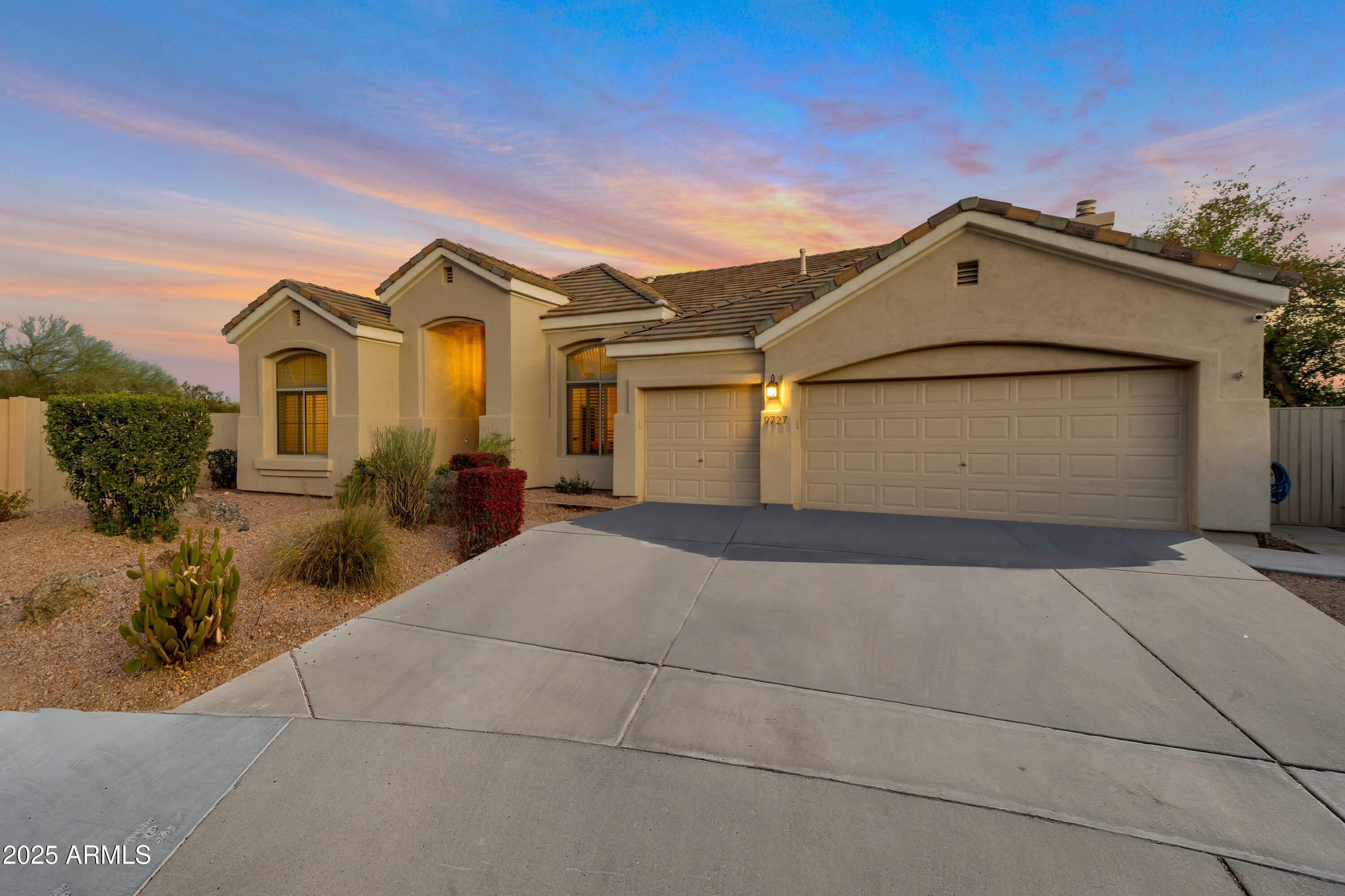 Property Photo:  9727 E Presidio Road  AZ 85260 