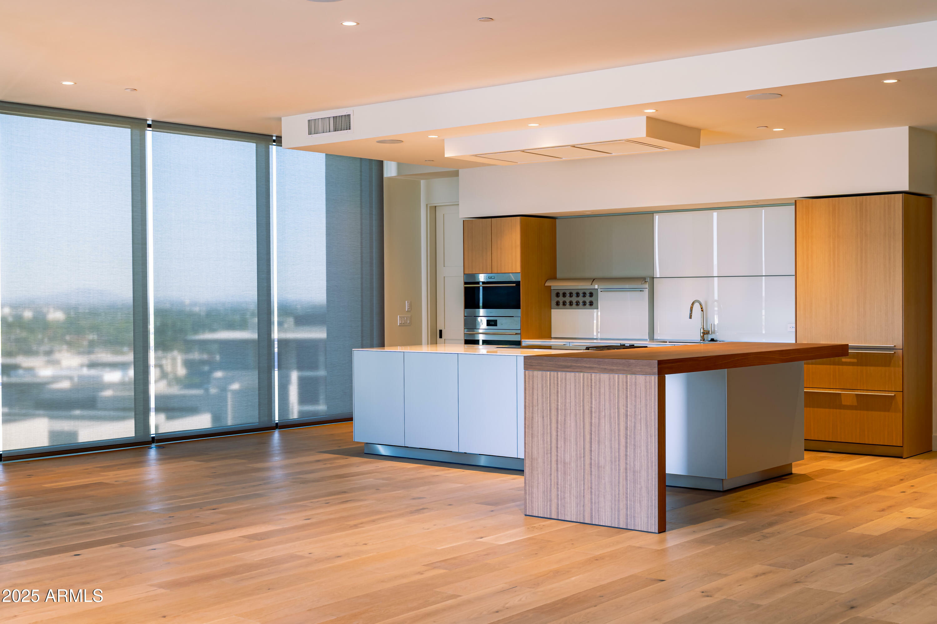 Property Photo: 5000 N Camelback Ridge Road 410 AZ 85251