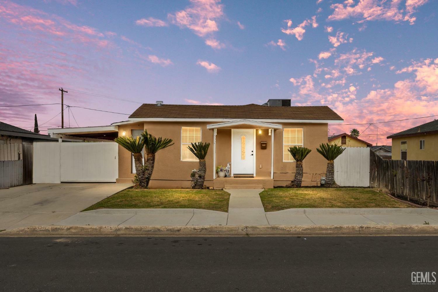 Property Photo:  1532 3rd Street  CA 93280 