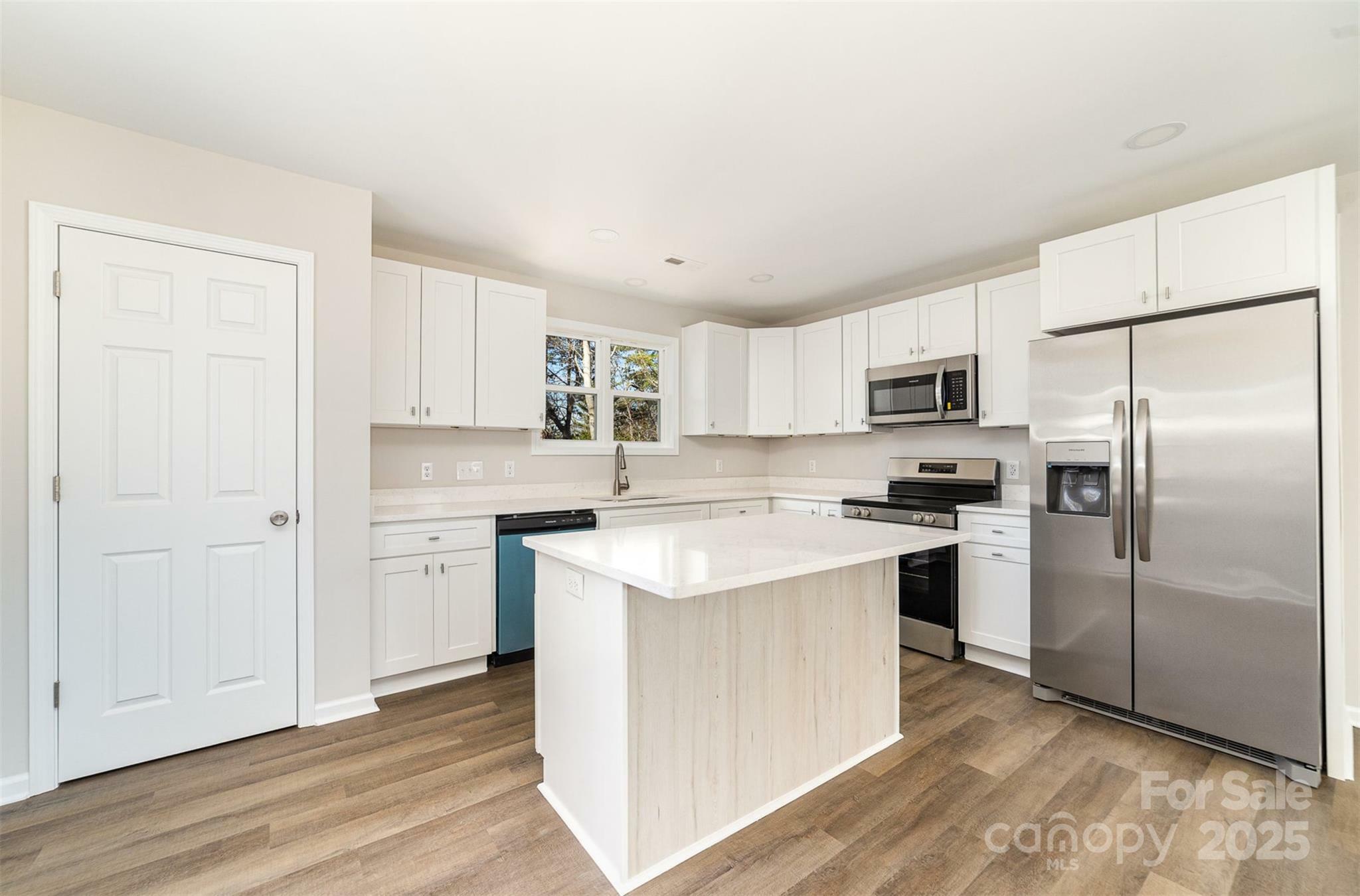 Property Photo: 2206 Hillcrest Avenue NC 28001