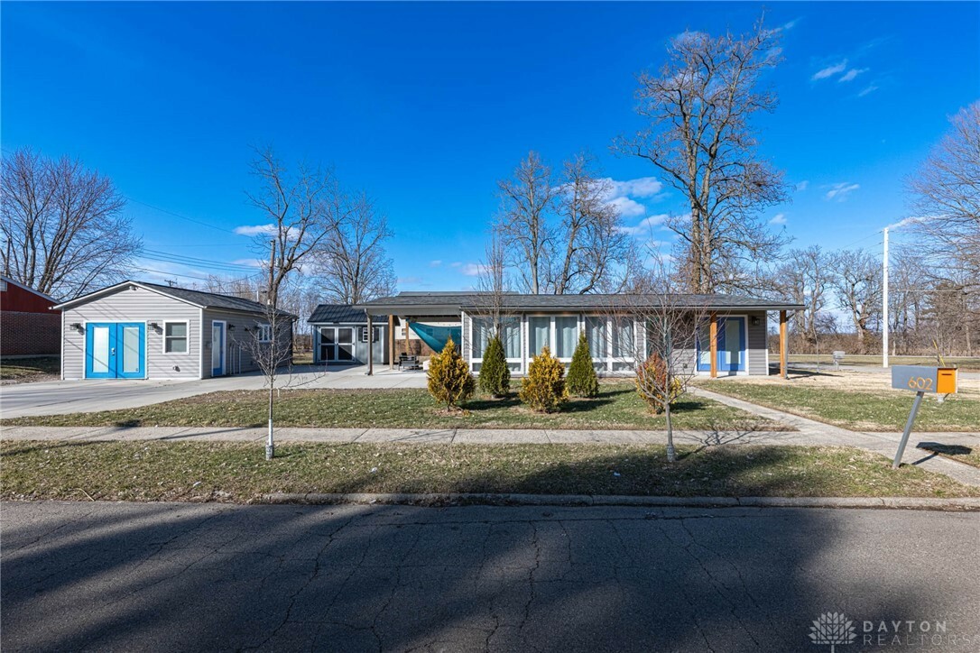 Property Photo:  602 Keystone Court  OH 45387 