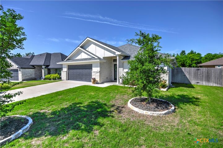 Property Photo:  6208 Catania Drive  TX 76502 