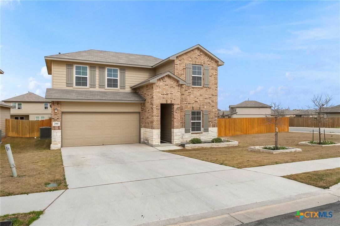 Property Photo:  395 Pebble Creek Run  TX 78130 