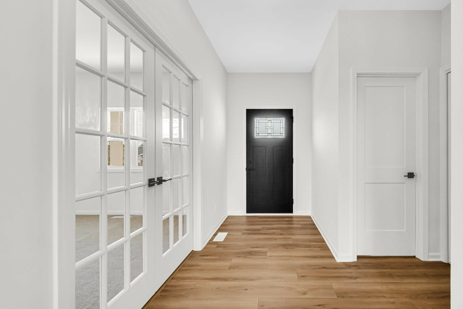 Property Photo: 815 Idlewild Lane IN 46304