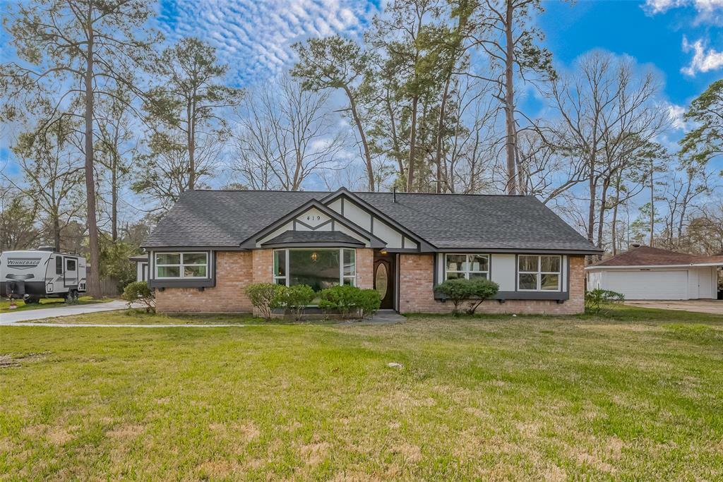 Property Photo:  419 Magnolia Bend  TX 77357 