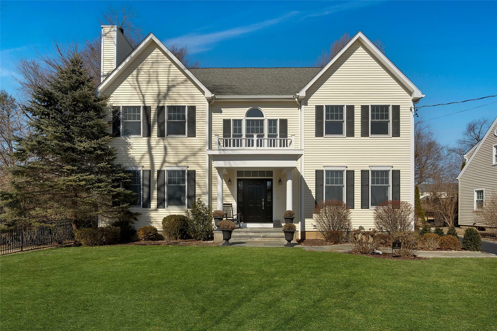 Property Photo:  18 Hubbard Drive  NY 10605 