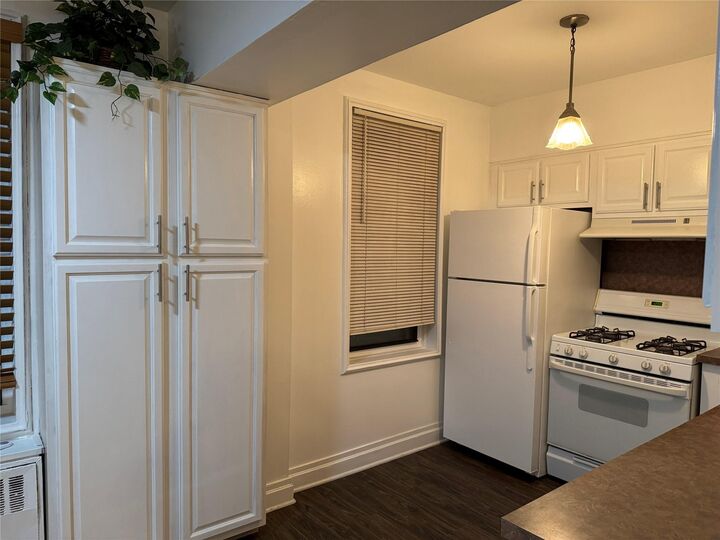 Property Photo: 1725 Edison Avenue 2D NY 10461