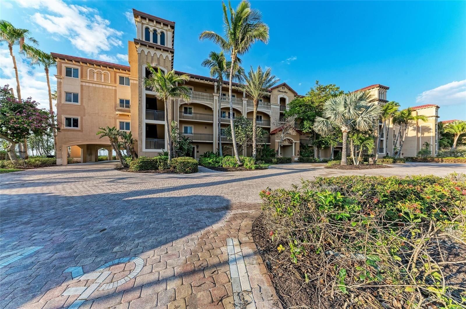 Property Photo: 91 Vivante Boulevard 302 FL 33950