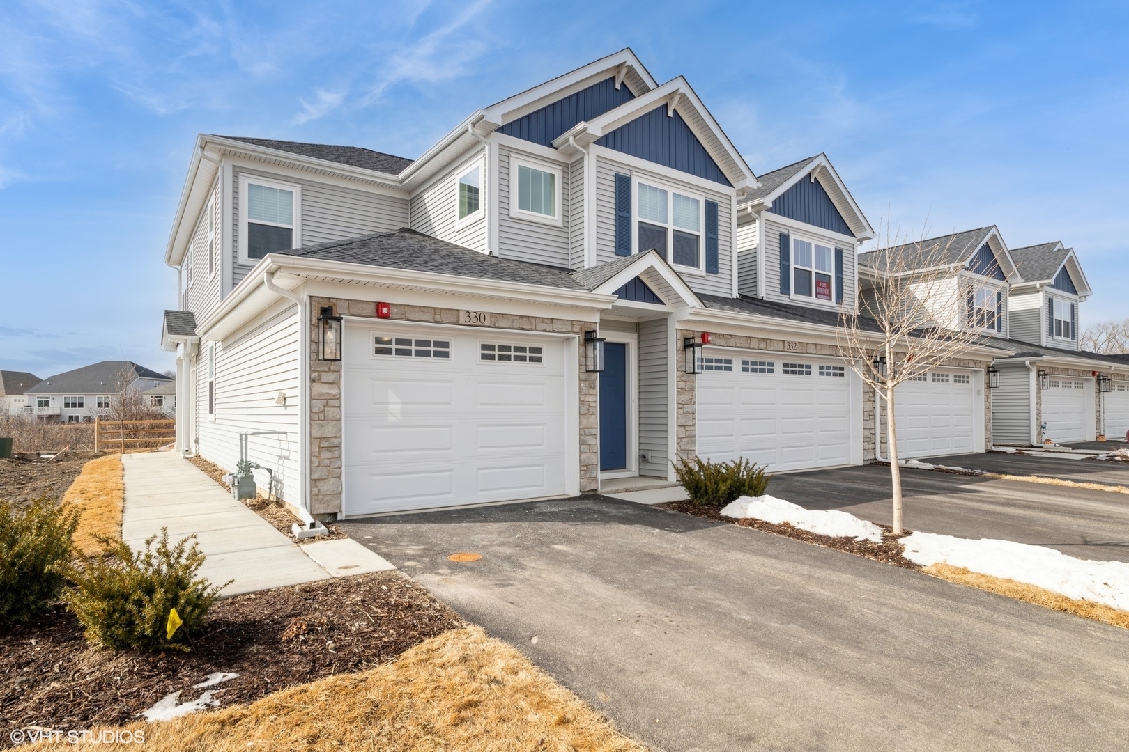 330 Masters Drive  Addison IL 60101 photo