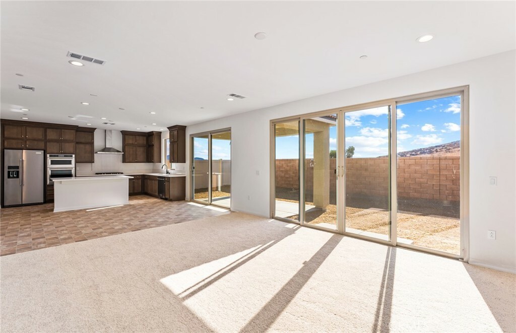 Property Photo: 25381 Luna Peak Road CA 92586