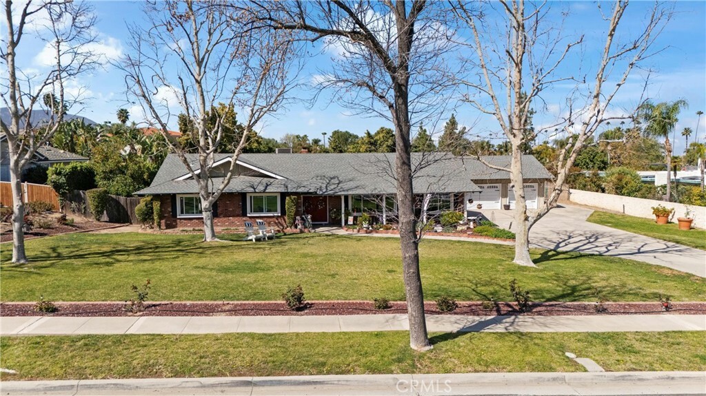 Property Photo: 3024 Sonrisa Drive CA 92881