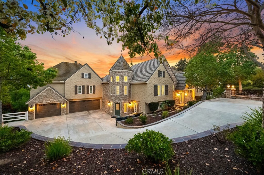 Property Photo: 40900 Via Los Altos CA 92591