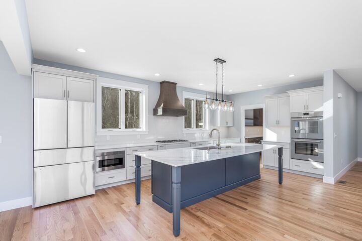 Property Photo:  13 Stone Creek Drive  NH 03833 