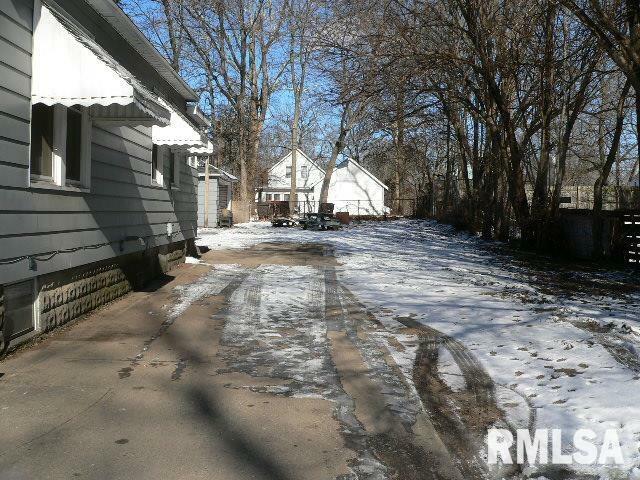 Property Photo:  2803 W Fremont Street  IL 61605 