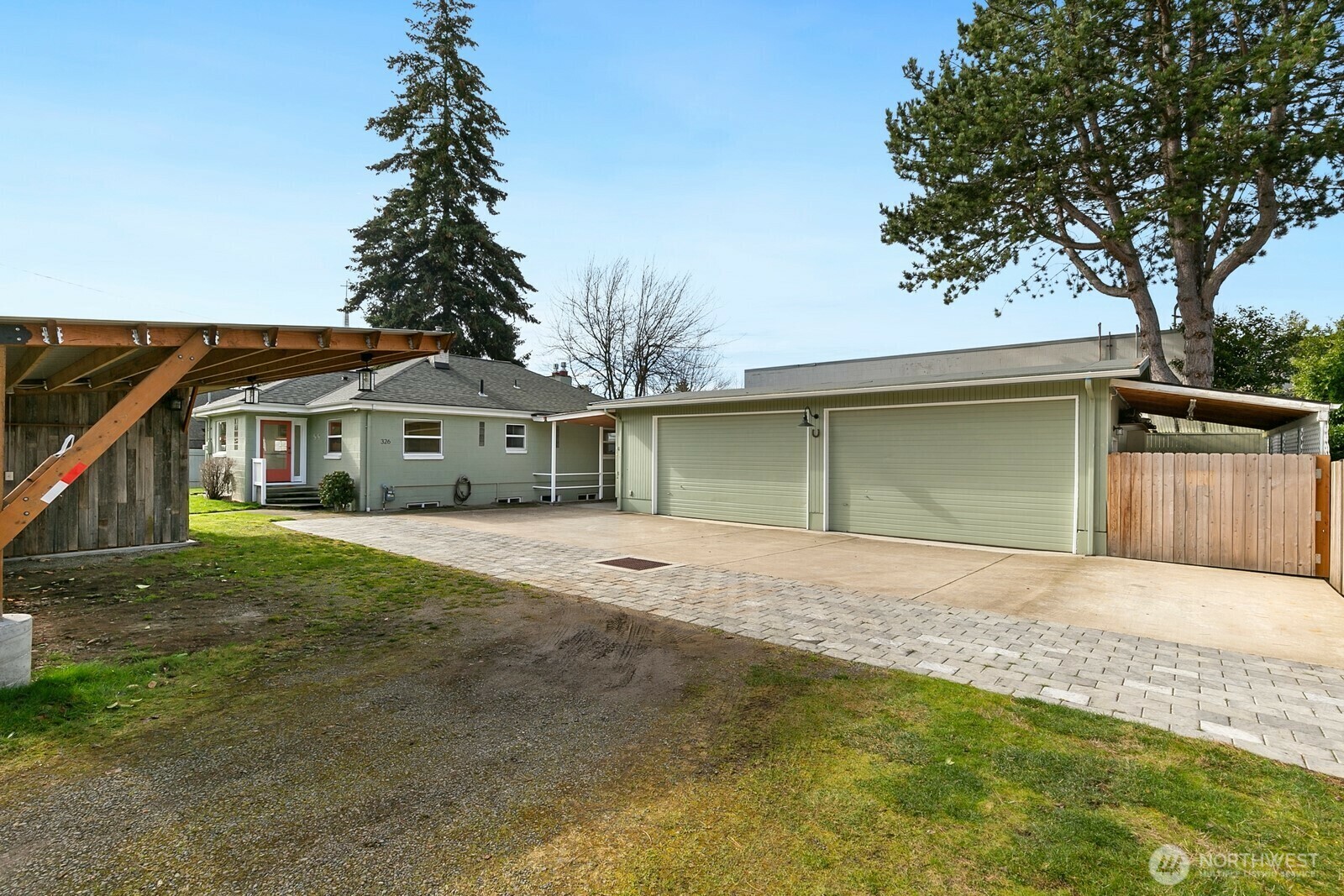 Property Photo:  326 N 125th Street  WA 98133 