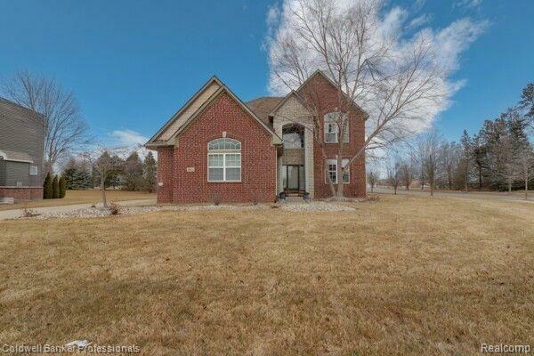 Property Photo:  9077 Chambord Drive  MI 48197 