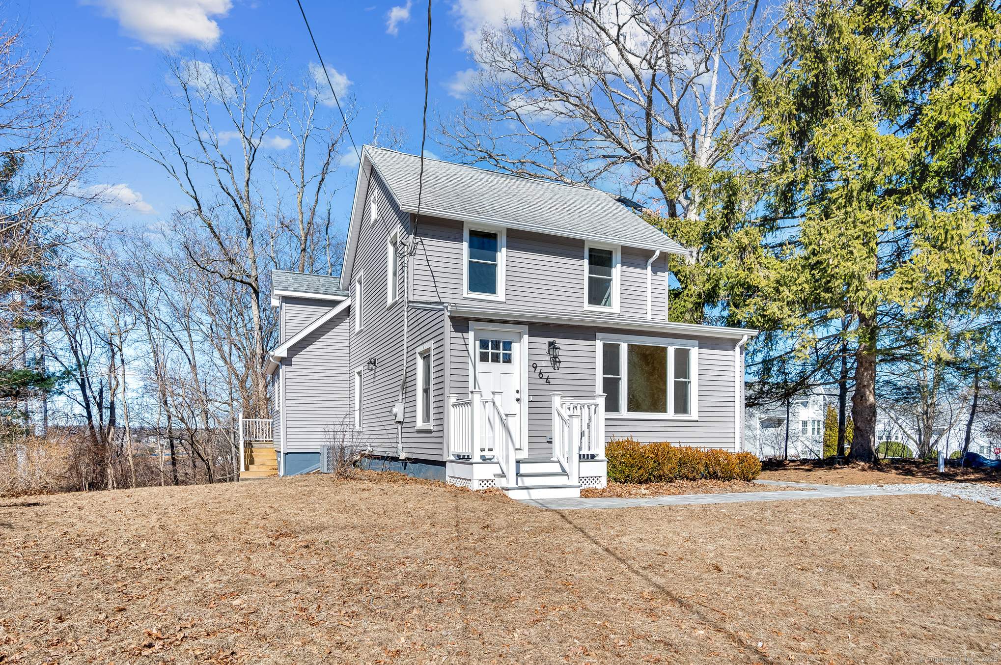 Property Photo:  964 Naugatuck Avenue  CT 06461 