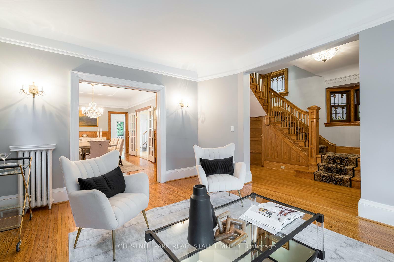 Property Photo: 40 Admiral Road ON M5R 2L5