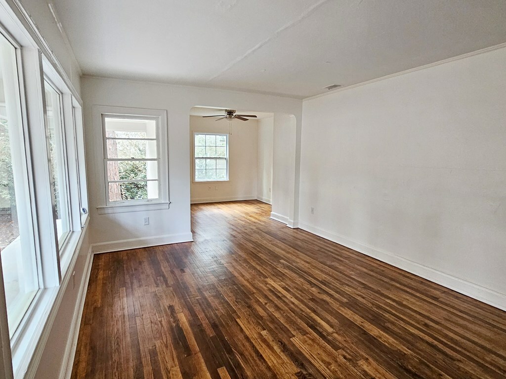 Property Photo:  703 9th Ave  GA 31701 