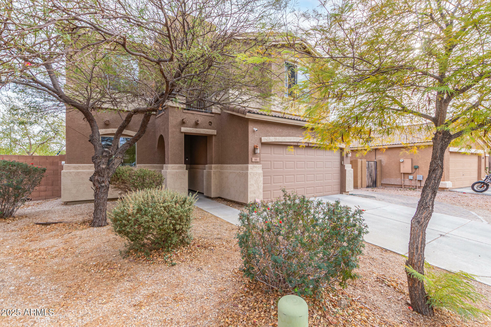 Property Photo:  900 W Broadway Avenue 66  AZ 85120 