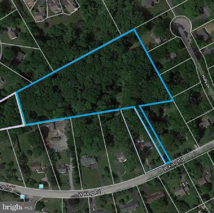 Property Photo:  813 W King Road  PA 19355 