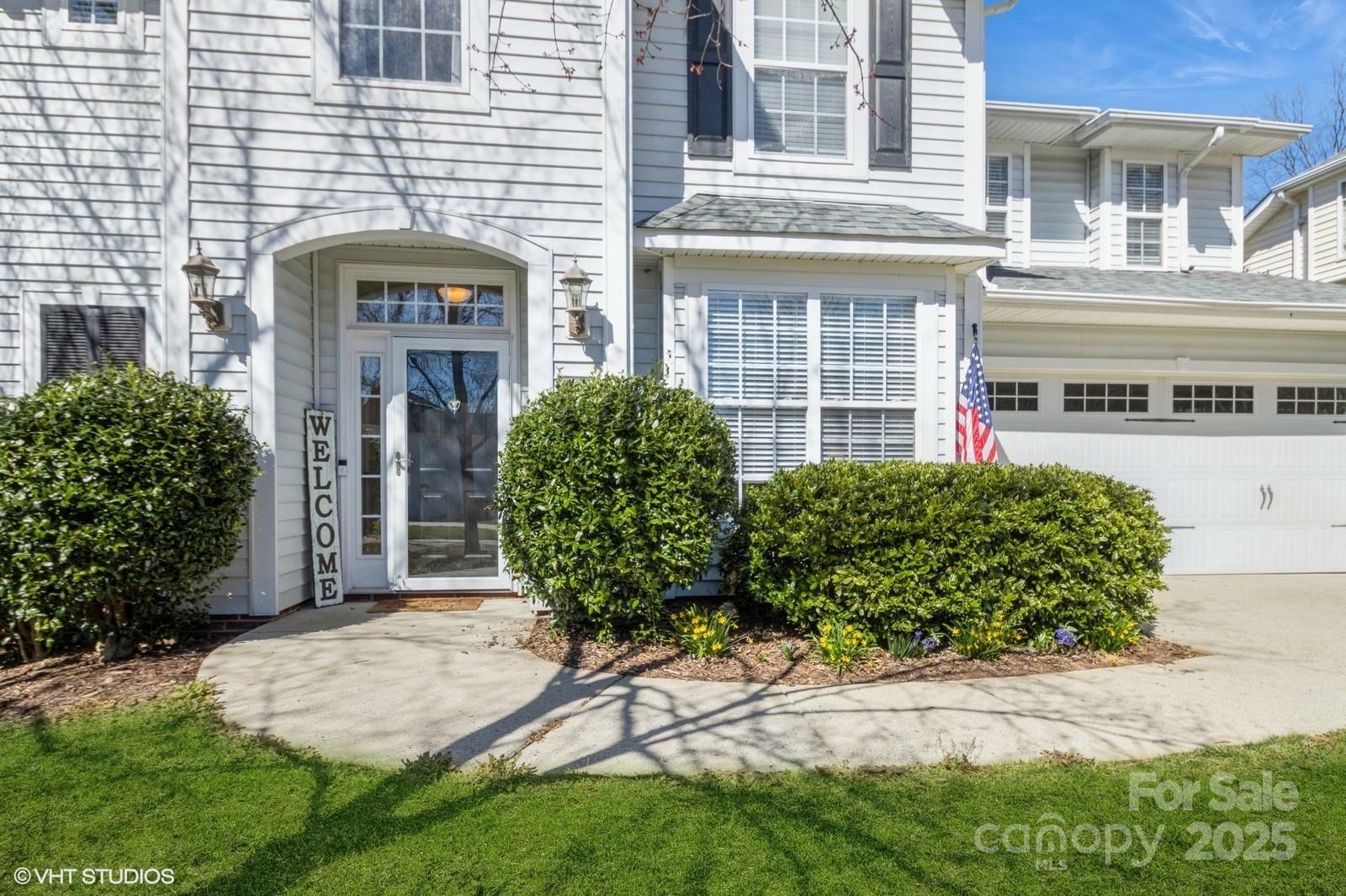 Property Photo: 6816 Charter Hills Road NC 28277