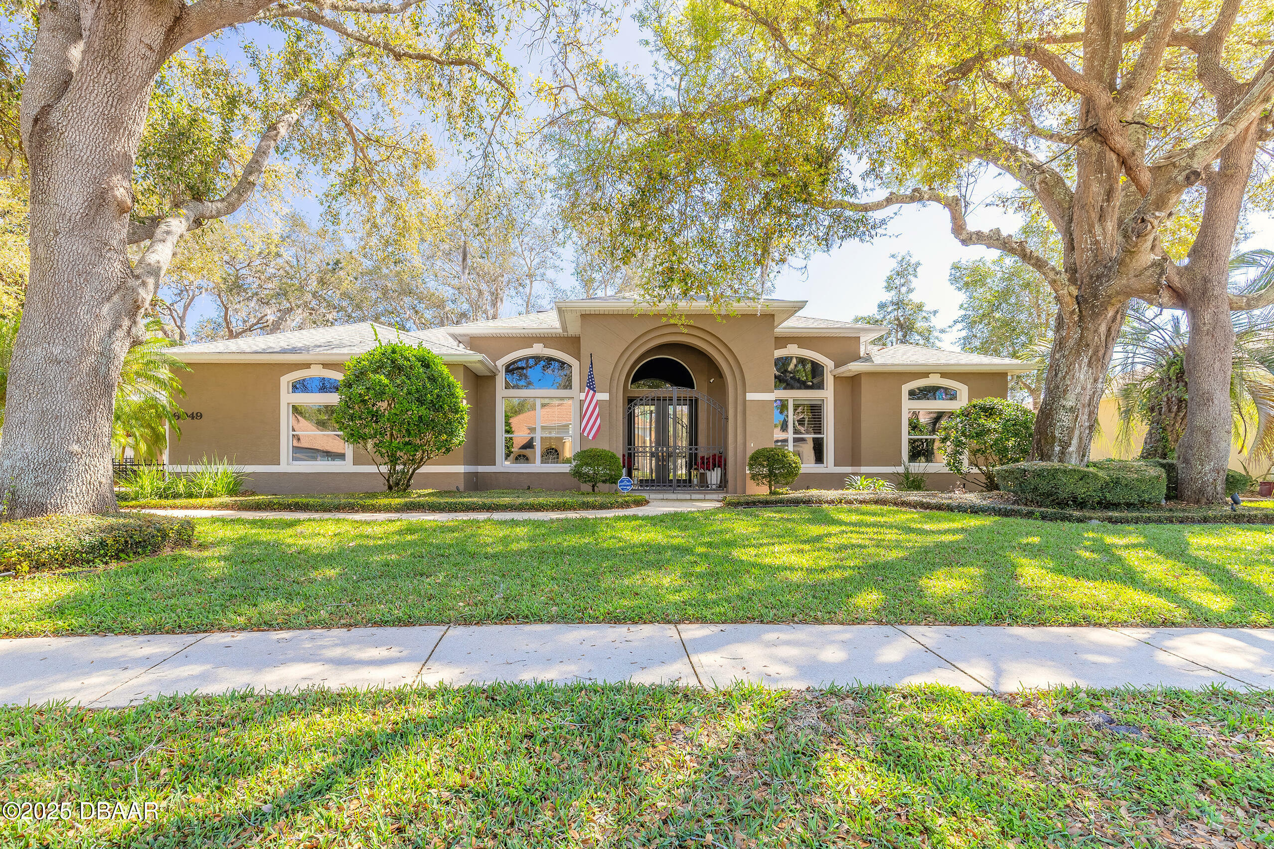 6049 Sabal Hammock Circle  Port Orange FL 32128 photo