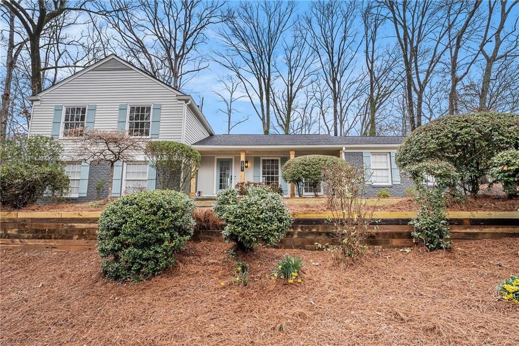 Property Photo: 291 Lamplighter Lane SE GA 30067