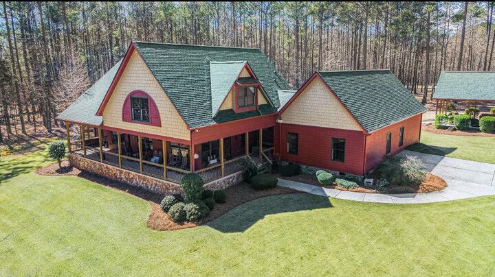 Property Photo: 430 Moccasin Gap Road GA 30233