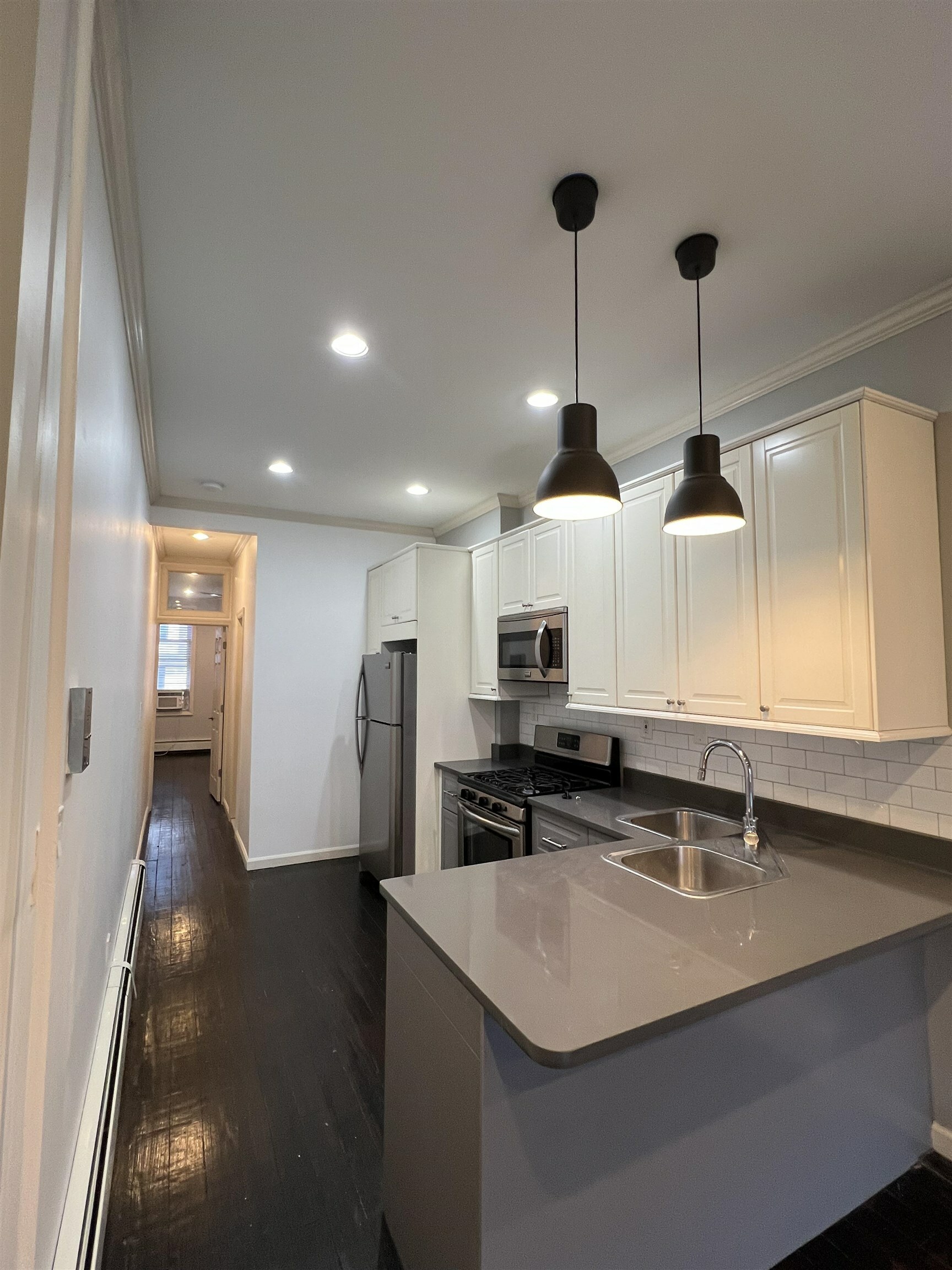 Property Photo:  96 Reservoir Ave 1L  NJ 07307 